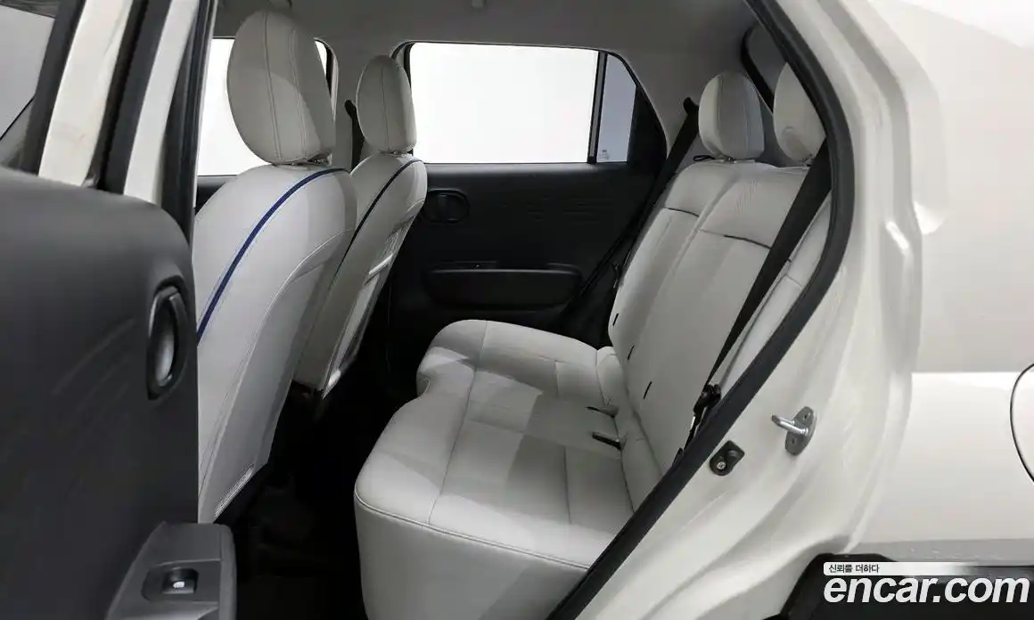 Hyundai Casper 2024 1.0 Автомат в Москве № 608162, фото 12