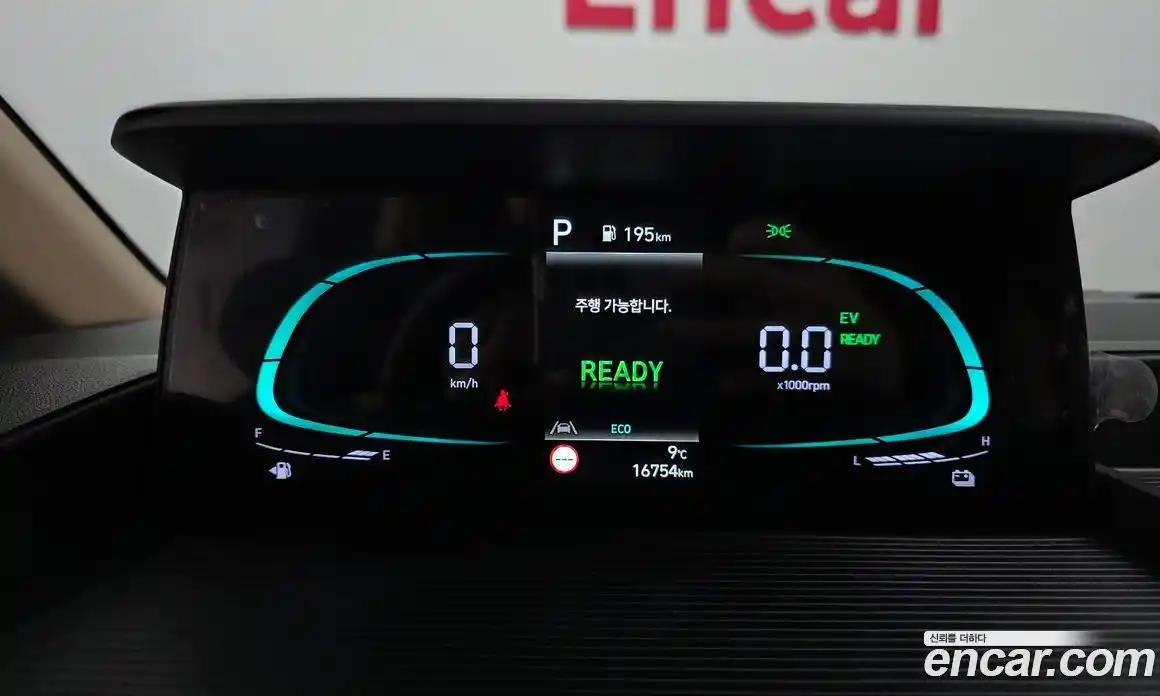 Hyundai Staria 2025 1.6 Автомат в Москве № 608166, фото 8