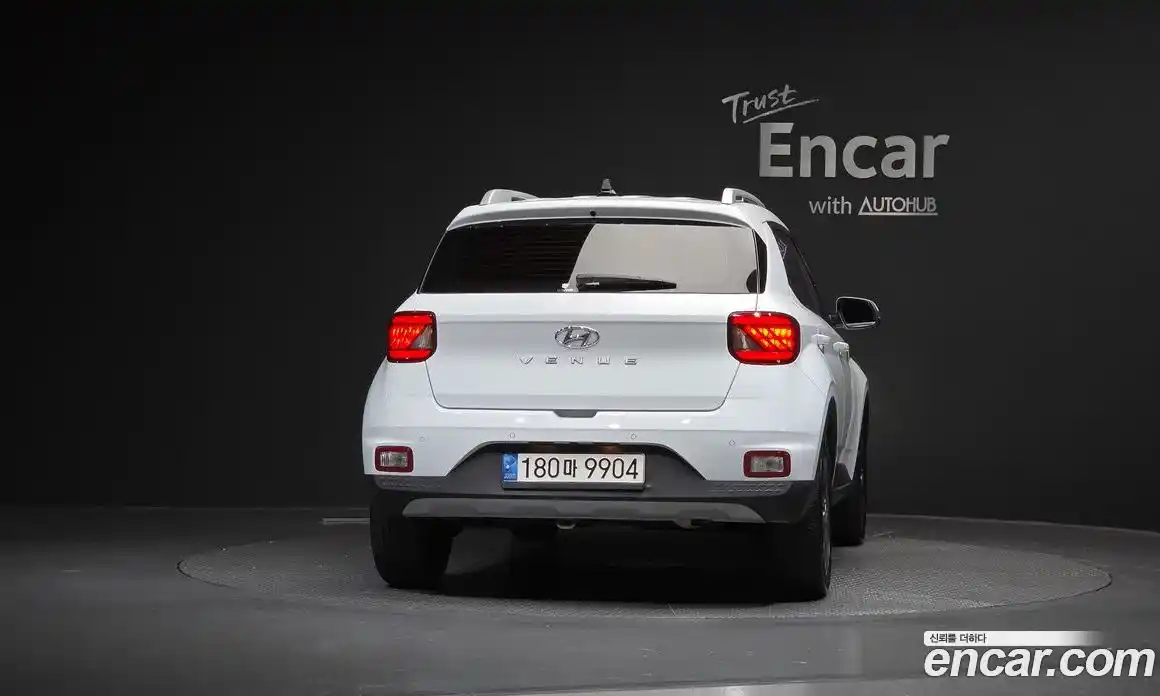 Hyundai Venue 2022 1.6 Автомат в Москве № 608221, фото 4