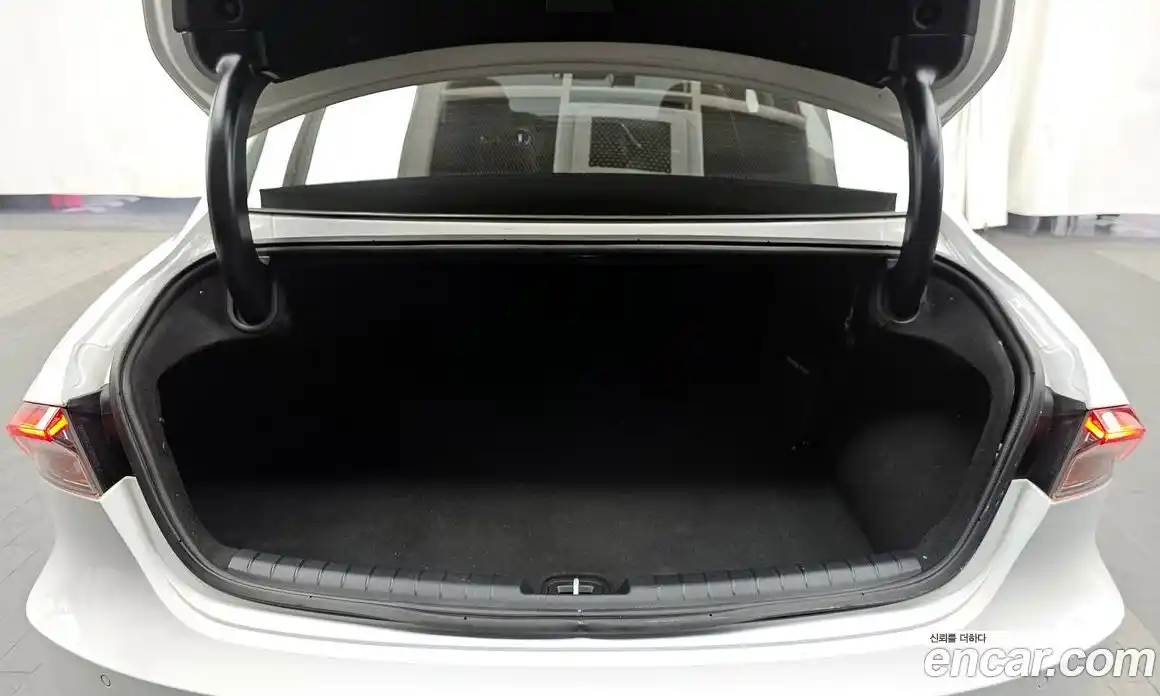 Hyundai Grandeur 2021 2.4 Автомат в Москве № 608682, фото 20