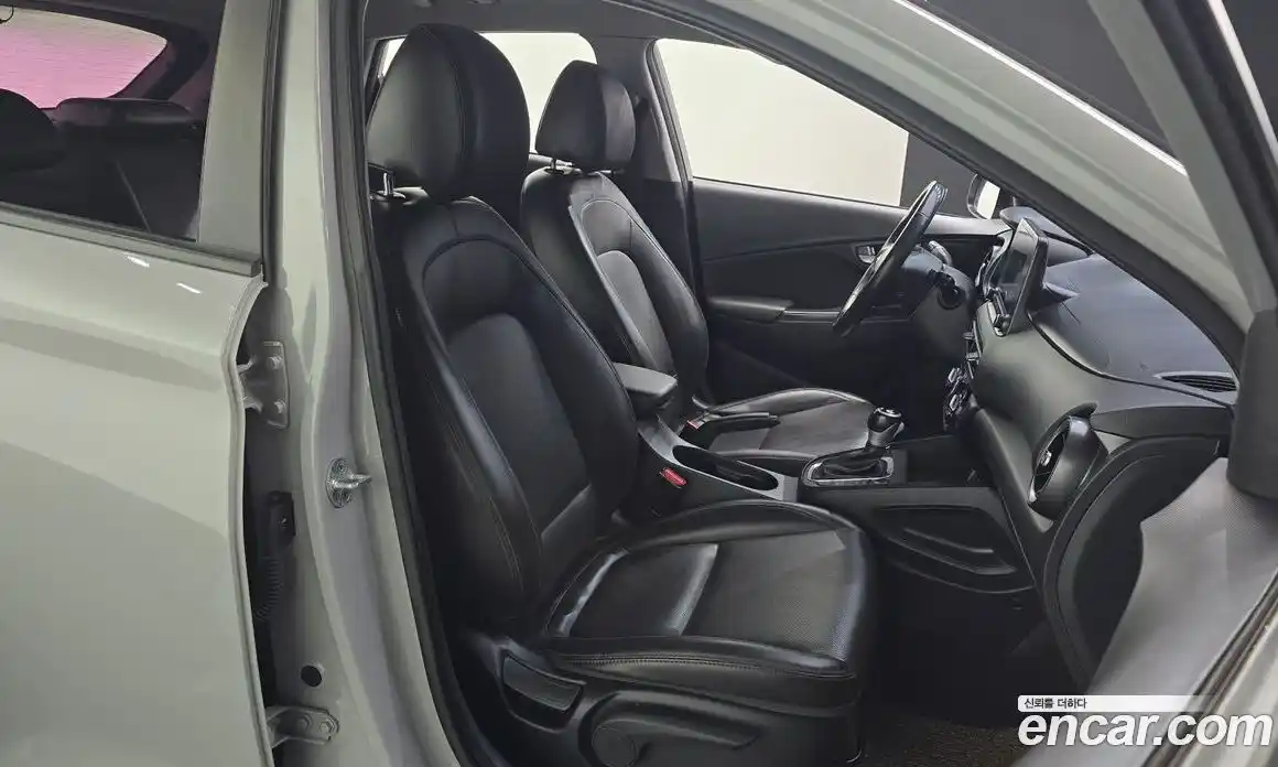 Hyundai Kona 2021 1.6 Автомат в Москве № 608737, фото 12