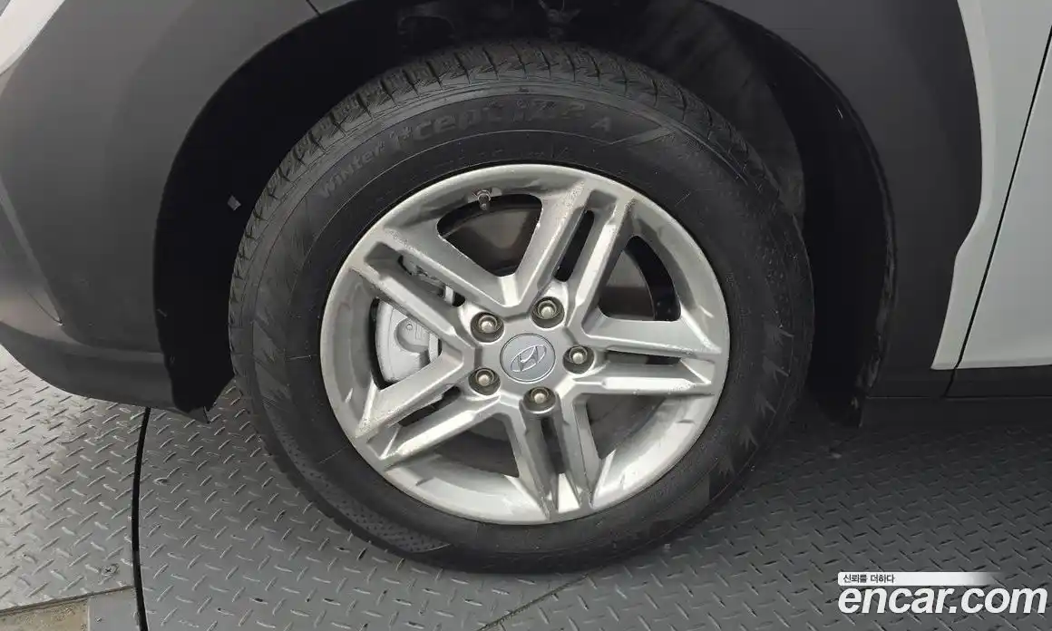 Hyundai Kona 2021 1.6 Автомат в Москве № 608737, фото 5