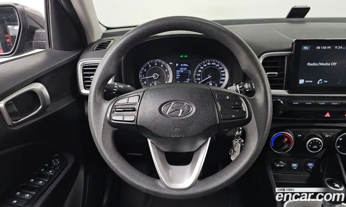 Hyundai Venue 2021 1.6 Автомат в Москве № 608913, фото 12