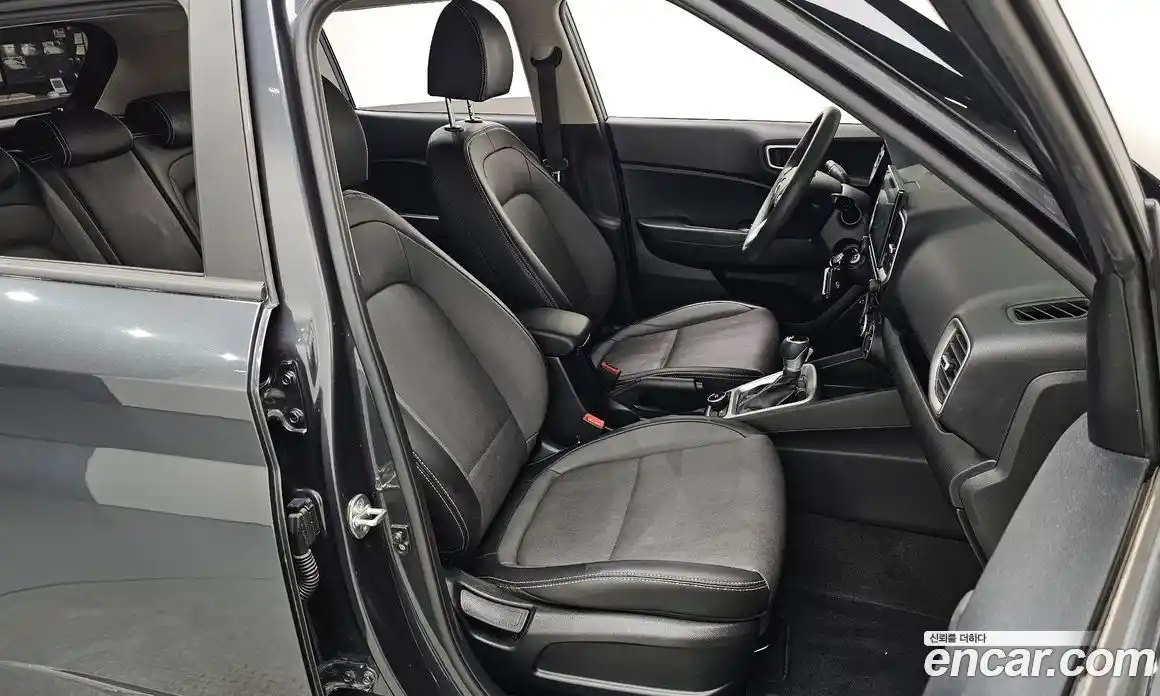 Hyundai Venue 2021 1.6 Автомат в Москве № 608913, фото 9