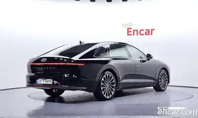 Hyundai Grandeur 2023 1.6 Автомат в Москве № 609014, миниатюра 2