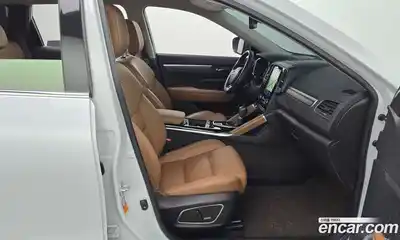 Renault QM6 2021 2.0 Автомат в Москве № 609508, миниатюра 11