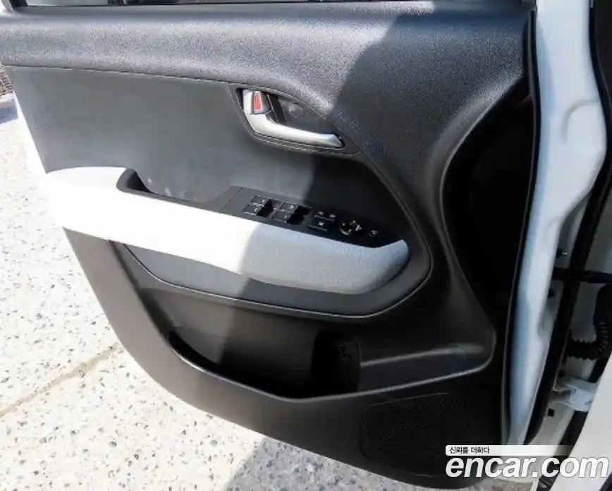 Kia Ray 2023 1.0 Автомат в Москве № 609558, фото 15