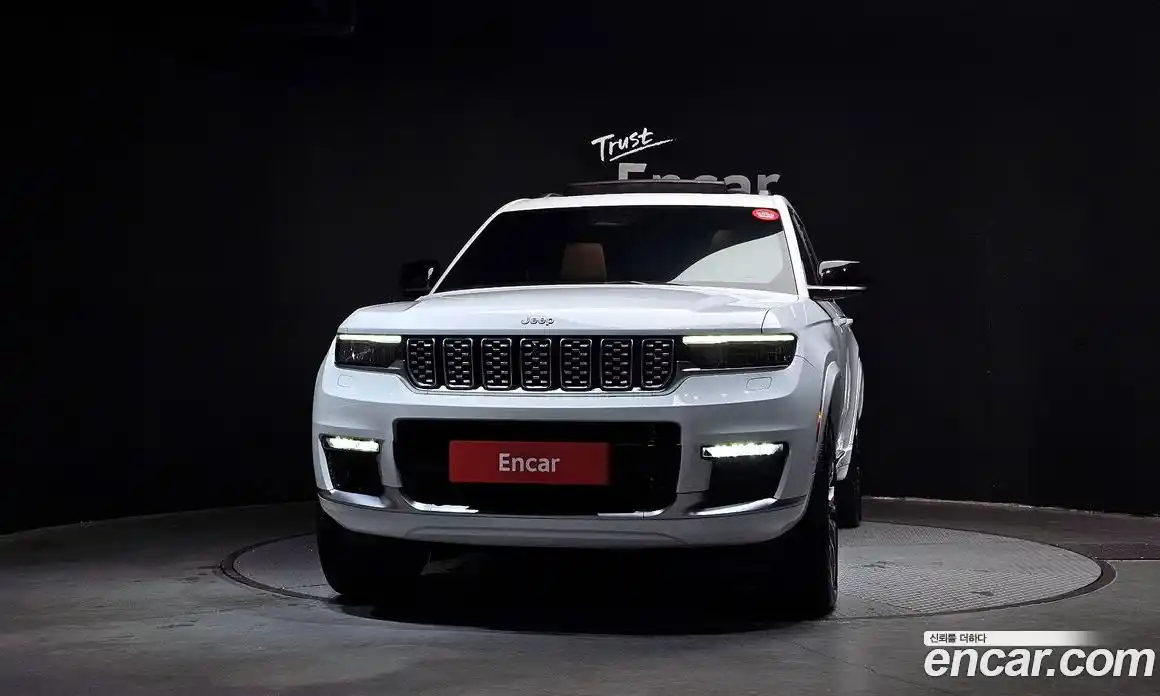 Jeep Cherokee 2022 3.6 Автомат в Москве № 609638, фото 3