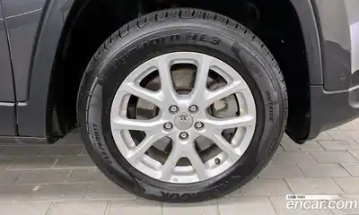 Jeep Cherokee 2016 2.4 Автомат в Москве № 609730, миниатюра 5