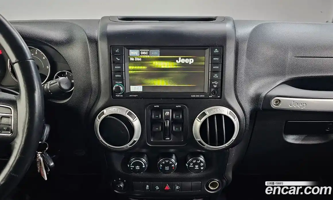 Jeep Wrangler 2014 2.8 Автомат в Москве № 609740, фото 15