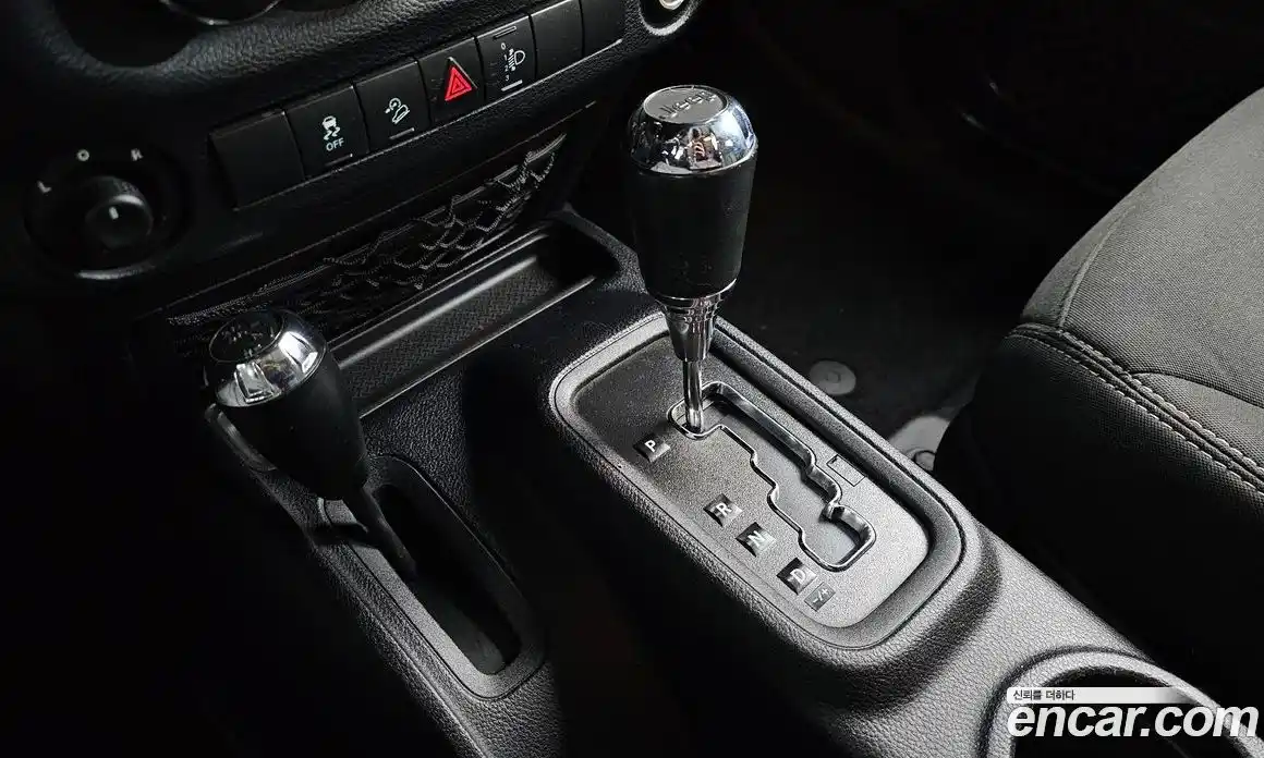 Jeep Wrangler 2014 2.8 Автомат в Москве № 609740, фото 9