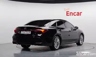 Toyota Avalon 2020 2.5 Автомат в Москве № 609784, миниатюра 2