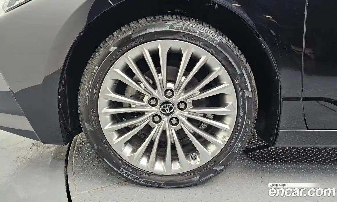 Toyota Avalon 2020 2.5 Автомат в Москве № 609784, фото 5