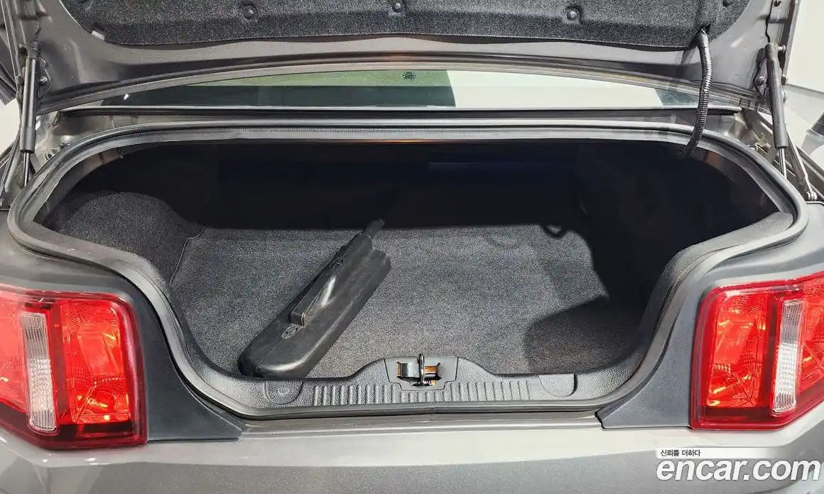 Ford Mustang 2011 3.7 Автомат в Москве № 610249, фото 20