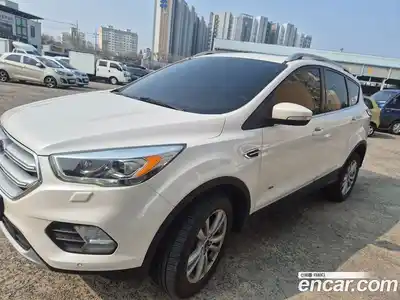 Ford Kuga 2017 2.0 Автомат в Москве № 610381, миниатюра 3