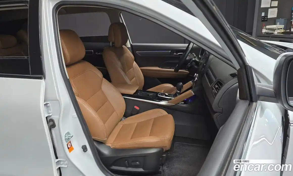 Renault QM6 2023 2.0 Автомат в Москве № 610567, фото 12