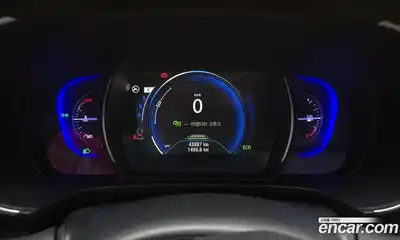 Renault QM6 2023 2.0 Автомат в Москве № 610567, миниатюра 8