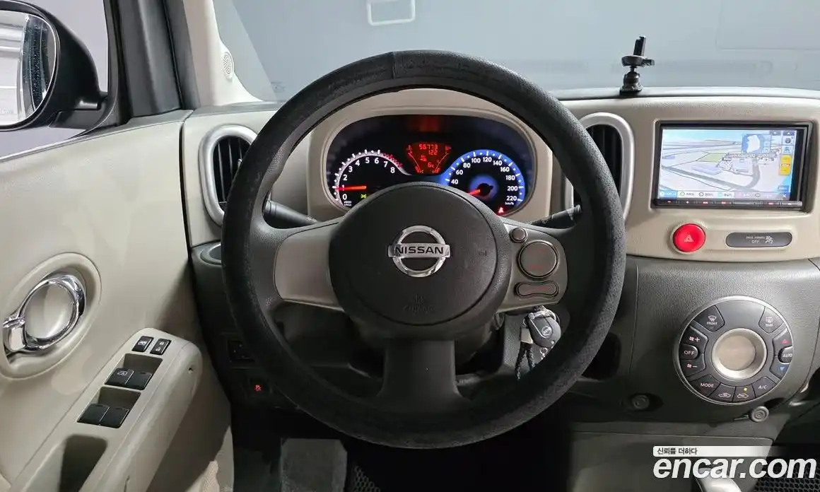 Nissan Cube 2011 1.8 Автомат в Москве № 611279, фото 13