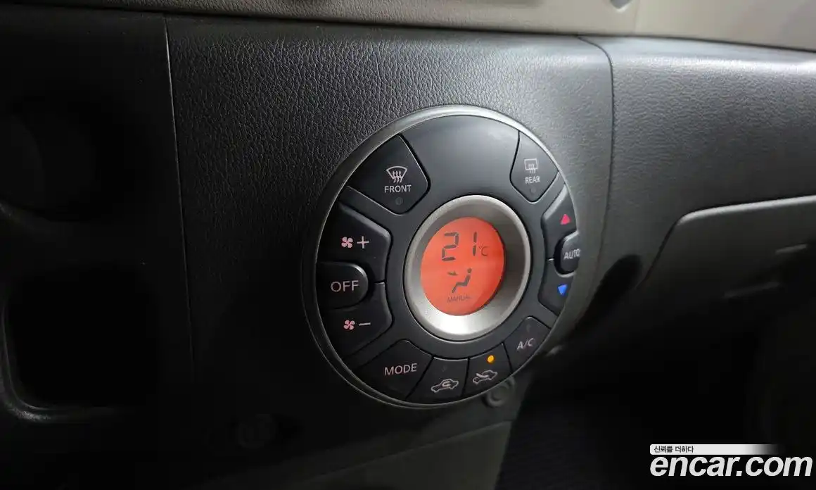 Nissan Cube 2011 1.8 Автомат в Москве № 611279, фото 17