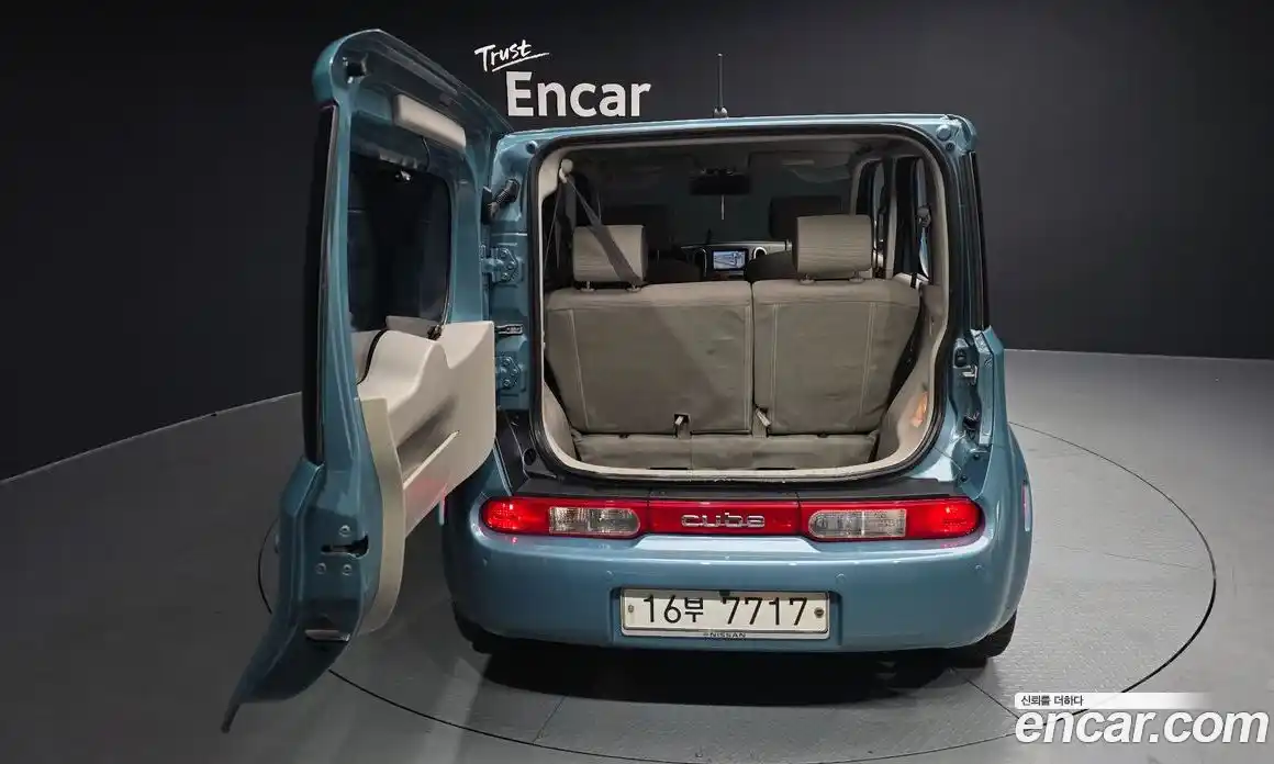 Nissan Cube 2011 1.8 Автомат в Москве № 611279, фото 20