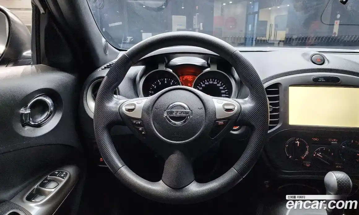 Nissan Juke 2014 1.6 Автомат в Москве № 611331, фото 14