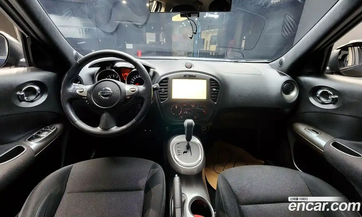 Nissan Juke 2014 1.6 Автомат в Москве № 611331, фото 7