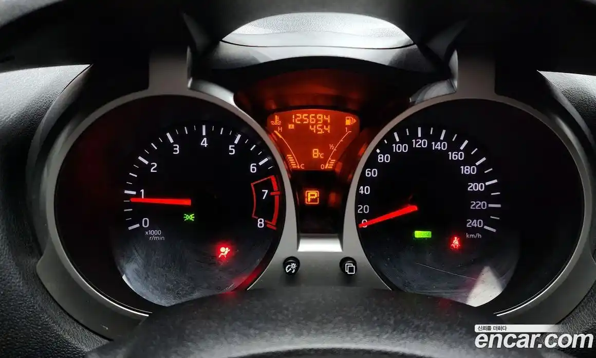 Nissan Juke 2014 1.6 Автомат в Москве № 611331, фото 8