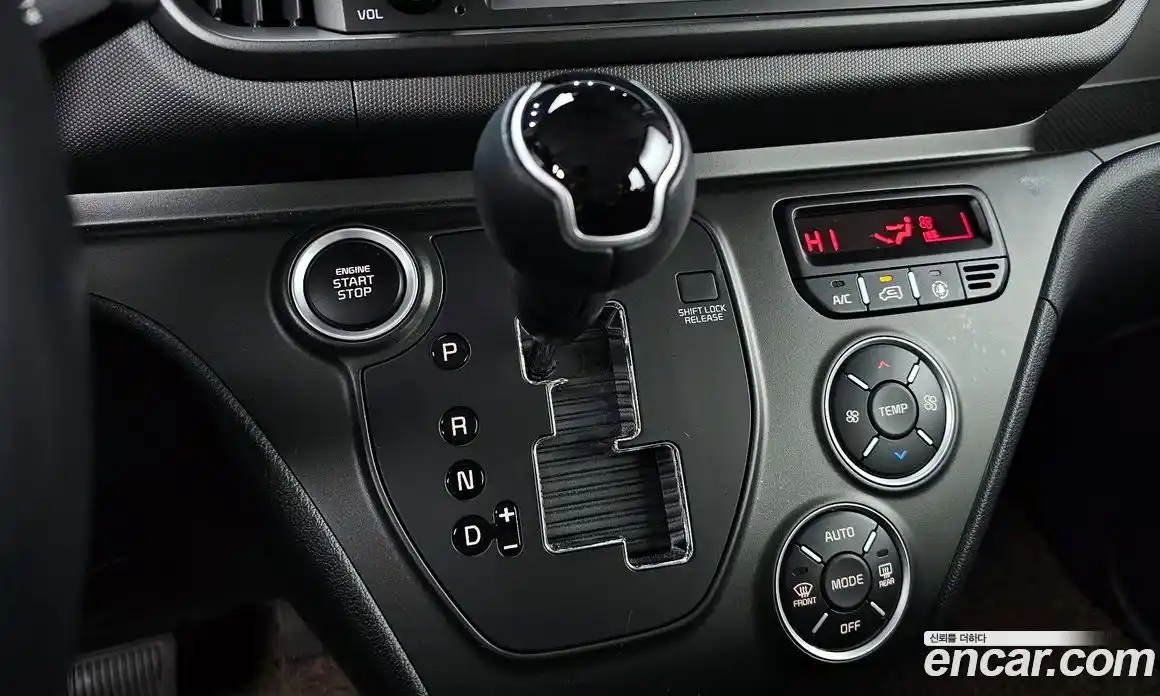 Kia Ray 2023 1.0 Автомат в Москве № 612481, фото 9