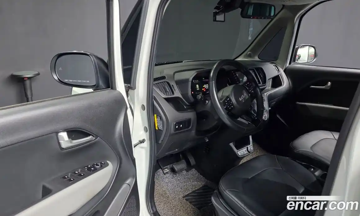 Kia Ray 2024 1.0 Автомат в Москве № 612506, фото 9