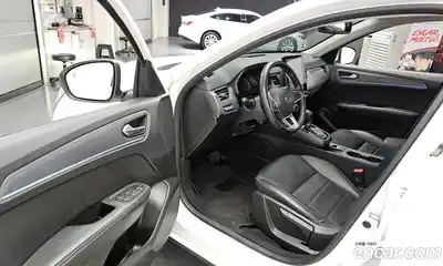 Renault XM3 2023 1.6 Автомат в Москве № 612721, миниатюра 10