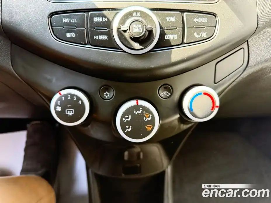 Chevrolet Spark 2014 1.0 Автомат в Москве № 612793, фото 13