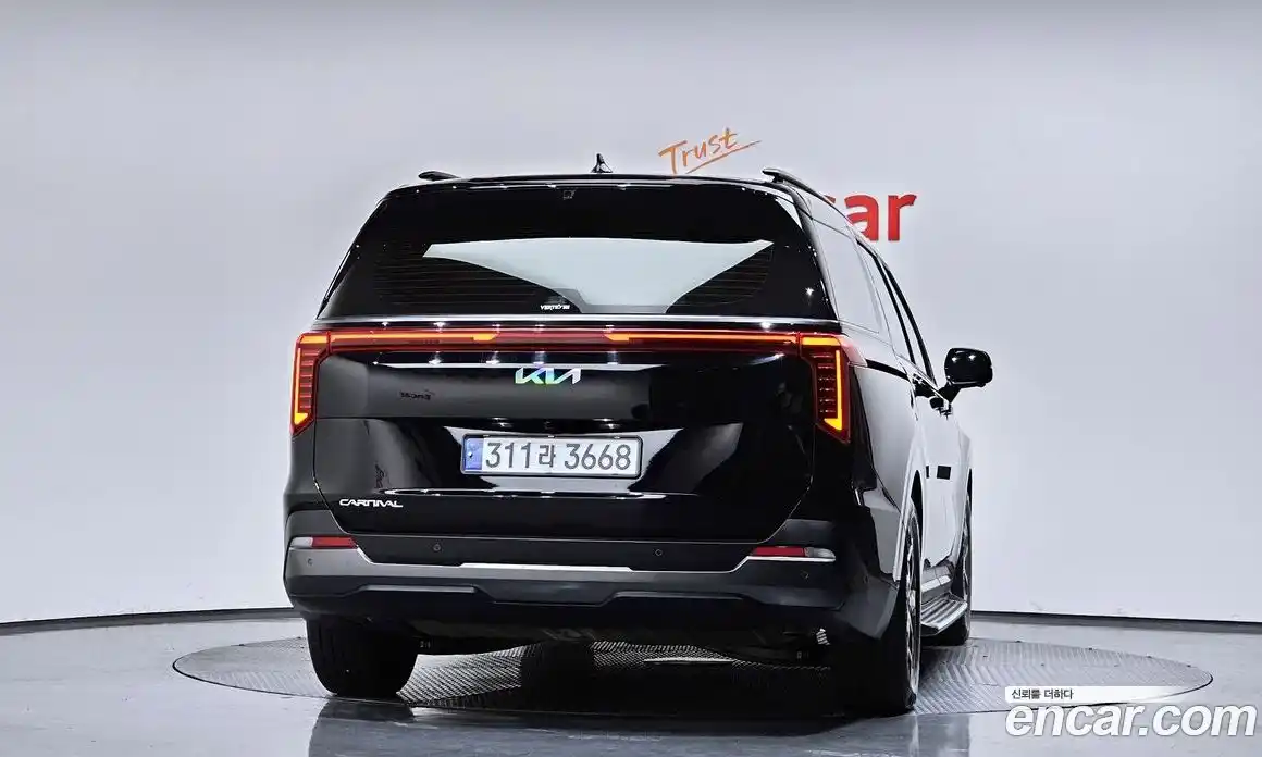 Kia Canival 2025 3.5 Автомат в Москве № 612794, фото 4