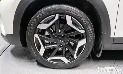 Kia Seltos 2023 1.6 Автомат в Москве № 613103, миниатюра 5