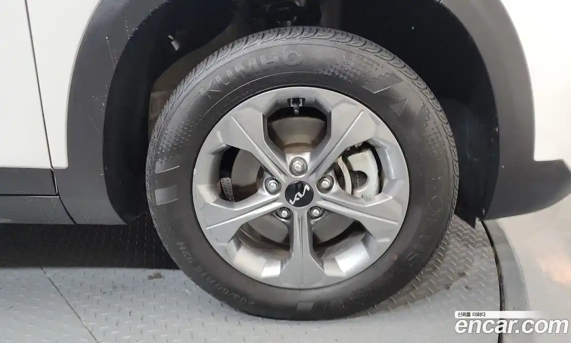 Kia Seltos 2024 1.6 Автомат в Москве № 613149, фото 5