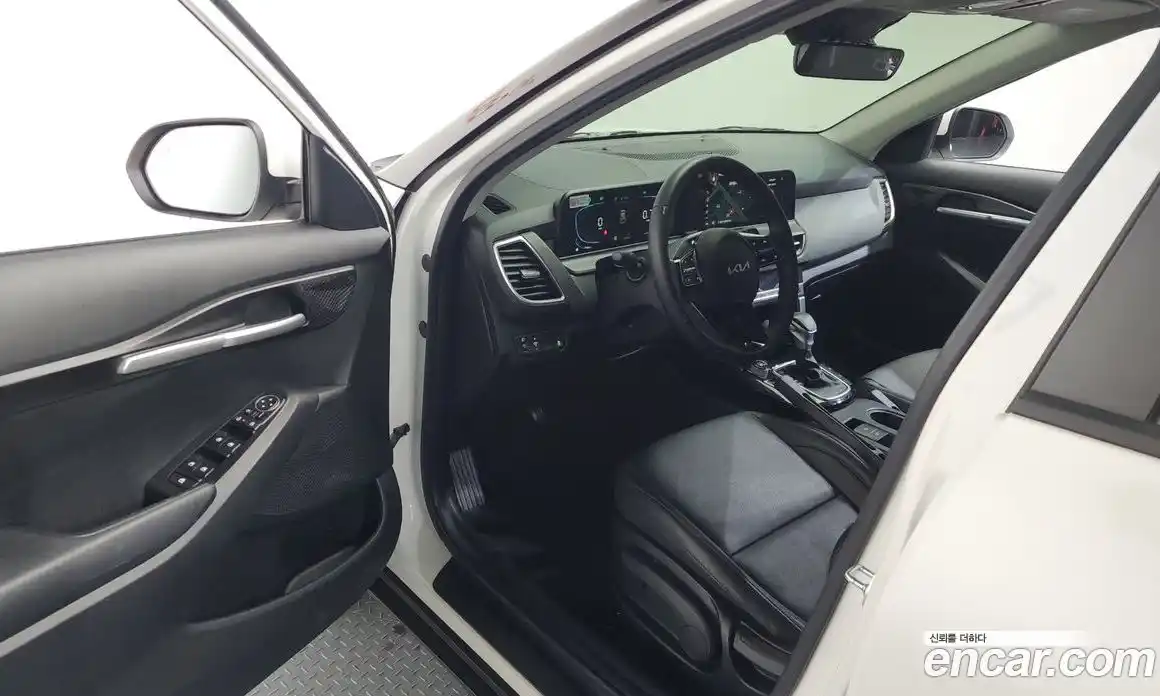 Kia Seltos 2024 1.6 Автомат в Москве № 613149, фото 10