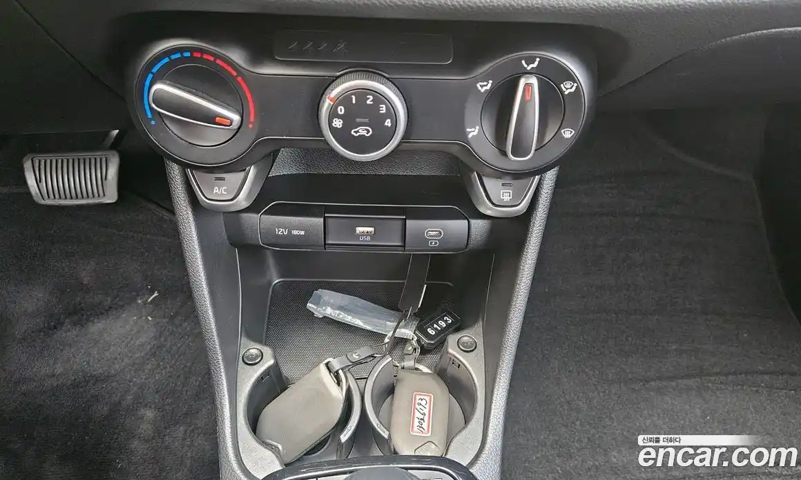 Kia Morning 2024 1.0 Автомат в Москве № 613199, фото 13