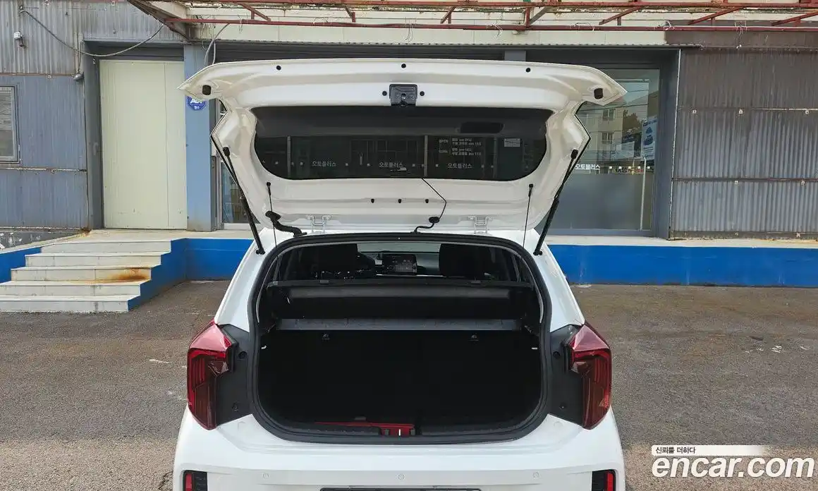 Kia Morning 2024 1.0 Автомат в Москве № 613199, фото 19