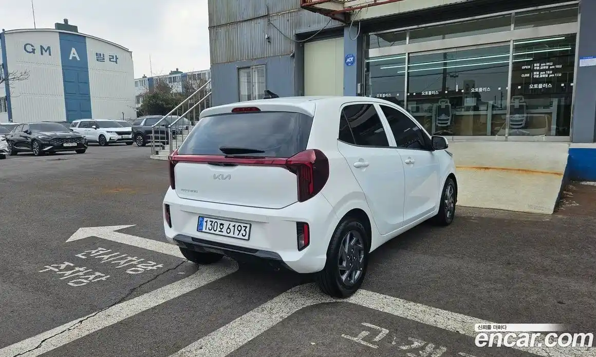 Kia Morning 2024 1.0 Автомат в Москве № 613199, фото 4