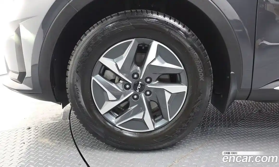 Kia Sorento 2023 1.6 Автомат в Москве № 613328, фото 4