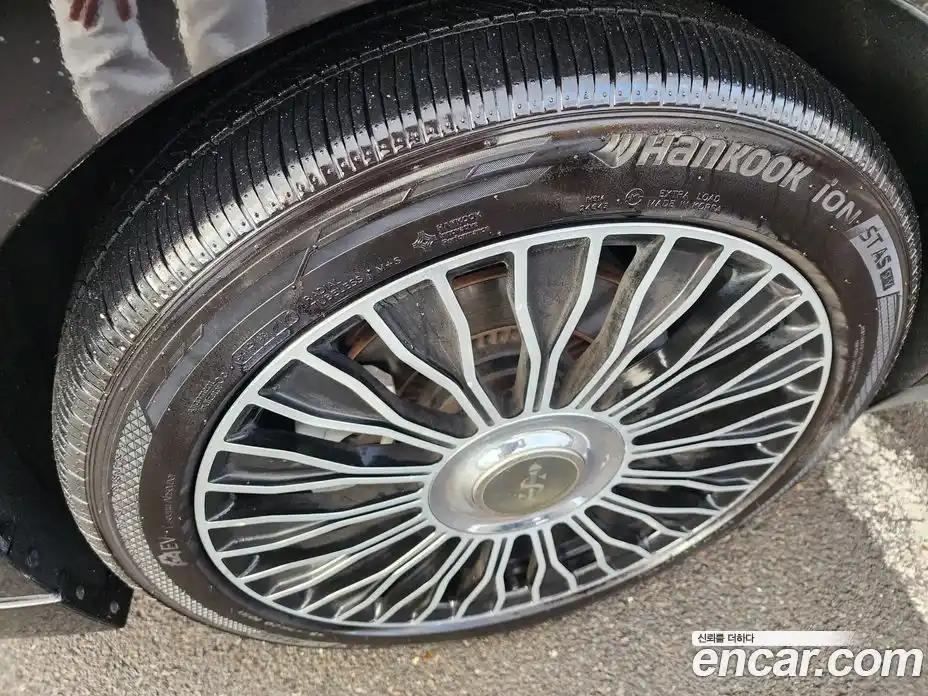 Kia Canival 2023 3.5 Автомат в Москве № 613559, фото 20