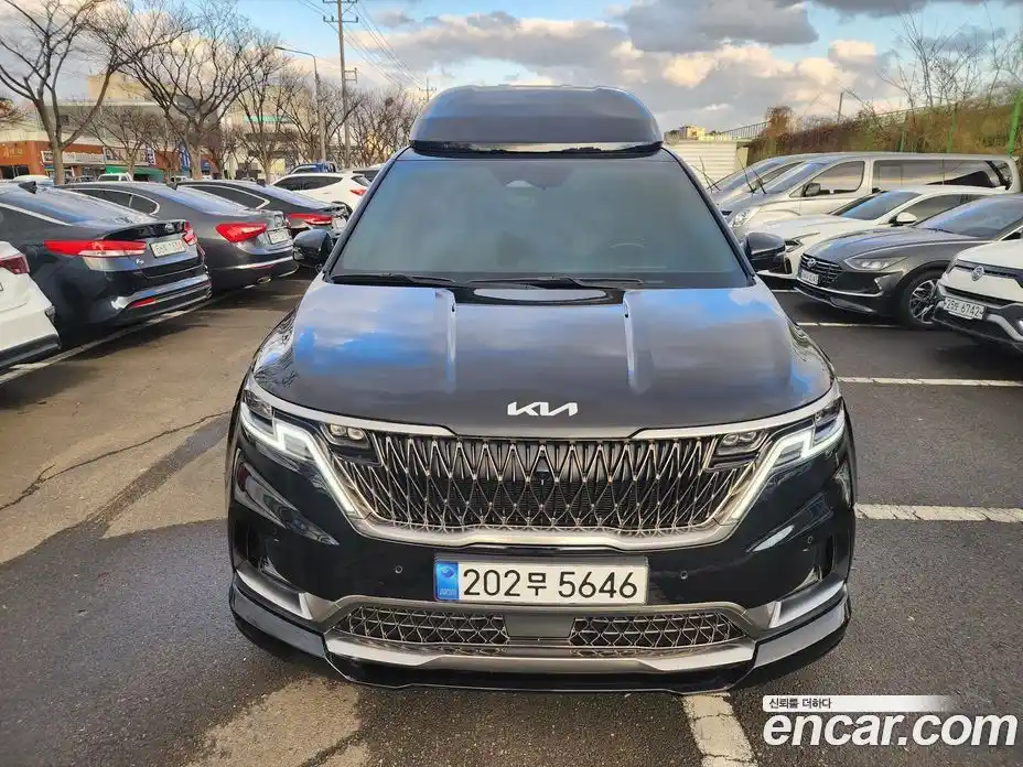 Kia Canival 2023 3.5 Автомат в Москве № 613559, фото 3