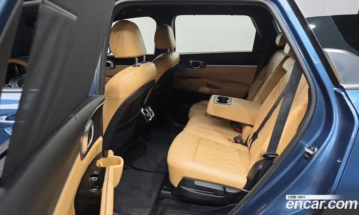 Kia Sorento 2023 1.6 Автомат в Москве № 613619, фото 20