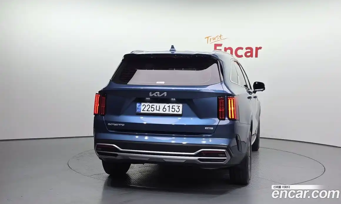 Kia Sorento 2023 1.6 Автомат в Москве № 613619, фото 4