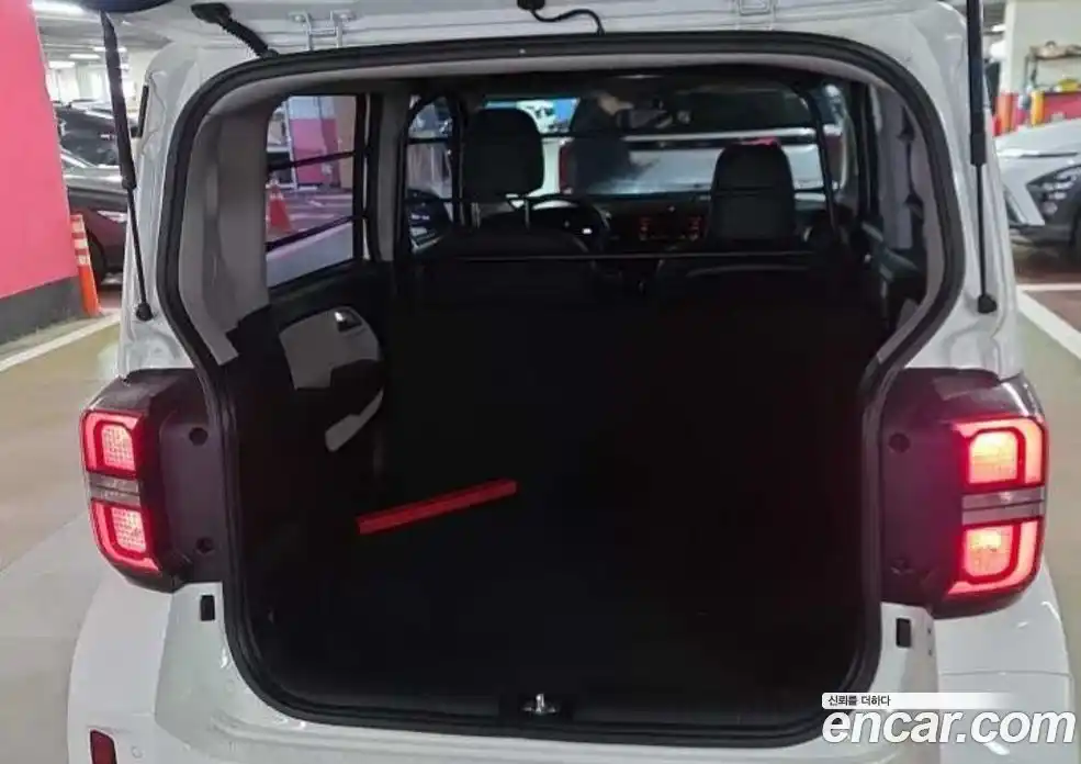 Kia Ray 2023 1.0 Автомат в Москве № 613623, фото 11