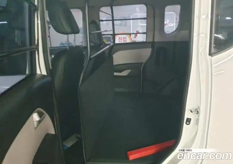 Kia Ray 2023 1.0 Автомат в Москве № 613623, фото 10