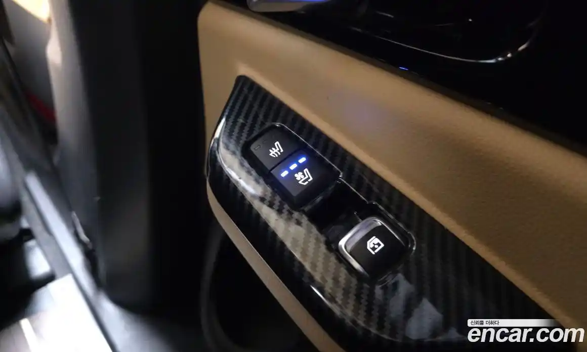 Kia Canival 2023 3.5 Автомат в Москве № 613698, фото 17