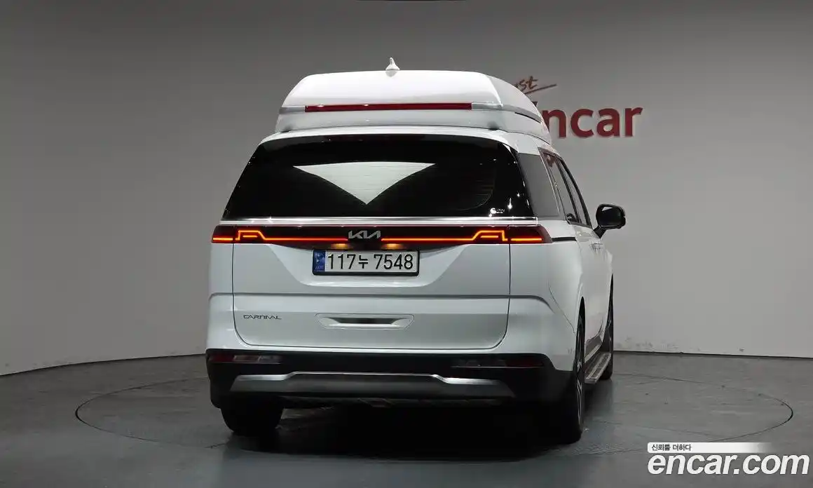 Kia Canival 2023 3.5 Автомат в Москве № 613698, фото 3