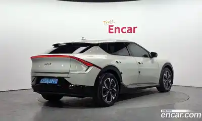 Kia EV6 2022 0.1 Автомат в Москве № 613821, миниатюра 2