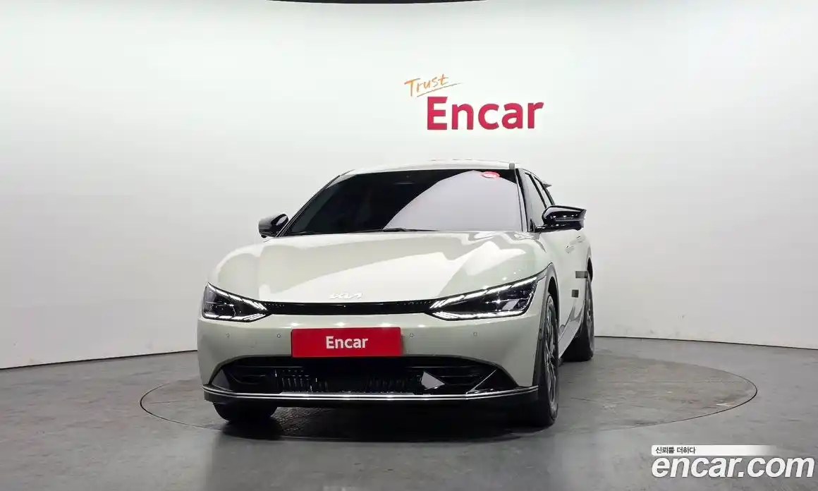 Kia EV6 2022 0.1 Автомат в Москве № 613821, фото 3