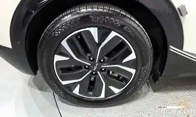 Kia EV6 2022 0.1 Автомат в Москве № 613821, миниатюра 5